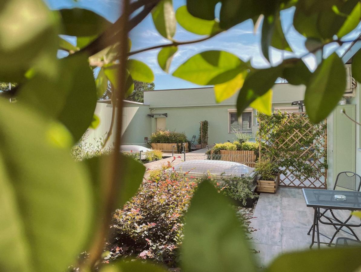 WellHome Asti Esterno foto